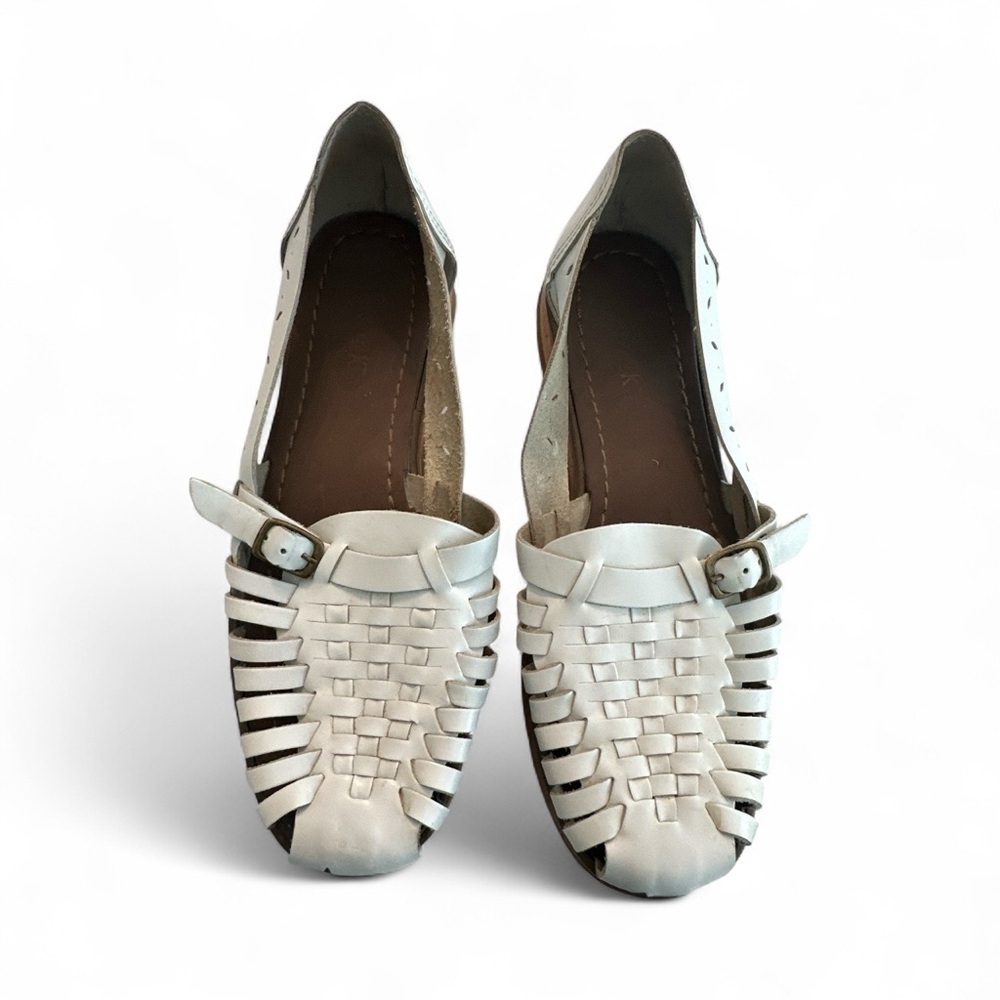 Vtg 90s Ladies White Leather Huaraches Sandal Flat Slip Ons Made In Brazil Sz 7